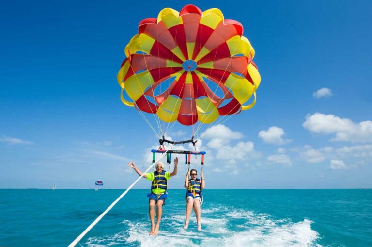 ¡5 deportes acuáticos épicos para tachar de tu lista de deseos este verano!