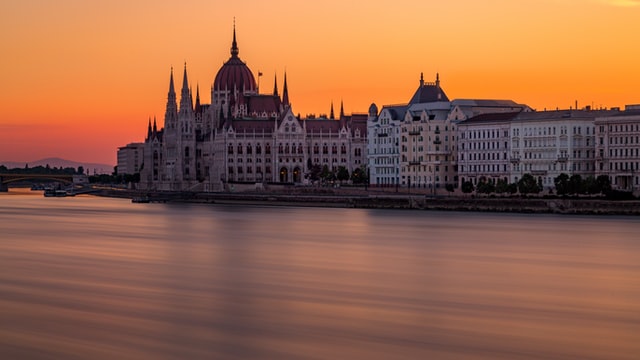 ¡Los mejores y gratuitos recorridos a pie por Budapest a los que deberías unirte!