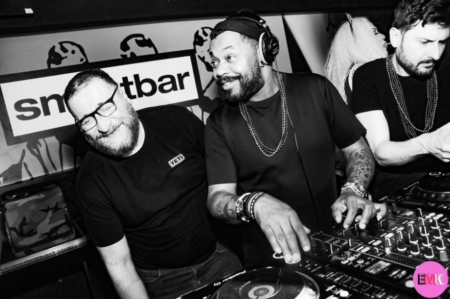 Djs en el Smartbar Club