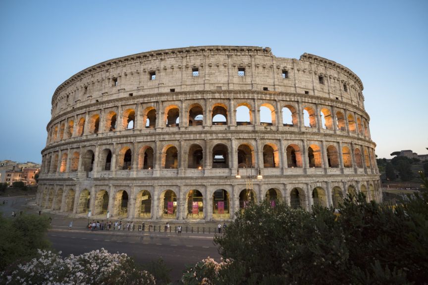 El Coliseo, Italia