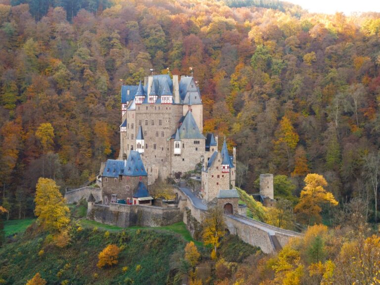 Explorando castillos, pueblos y mercados navideños en Alemania y Luxemburgo