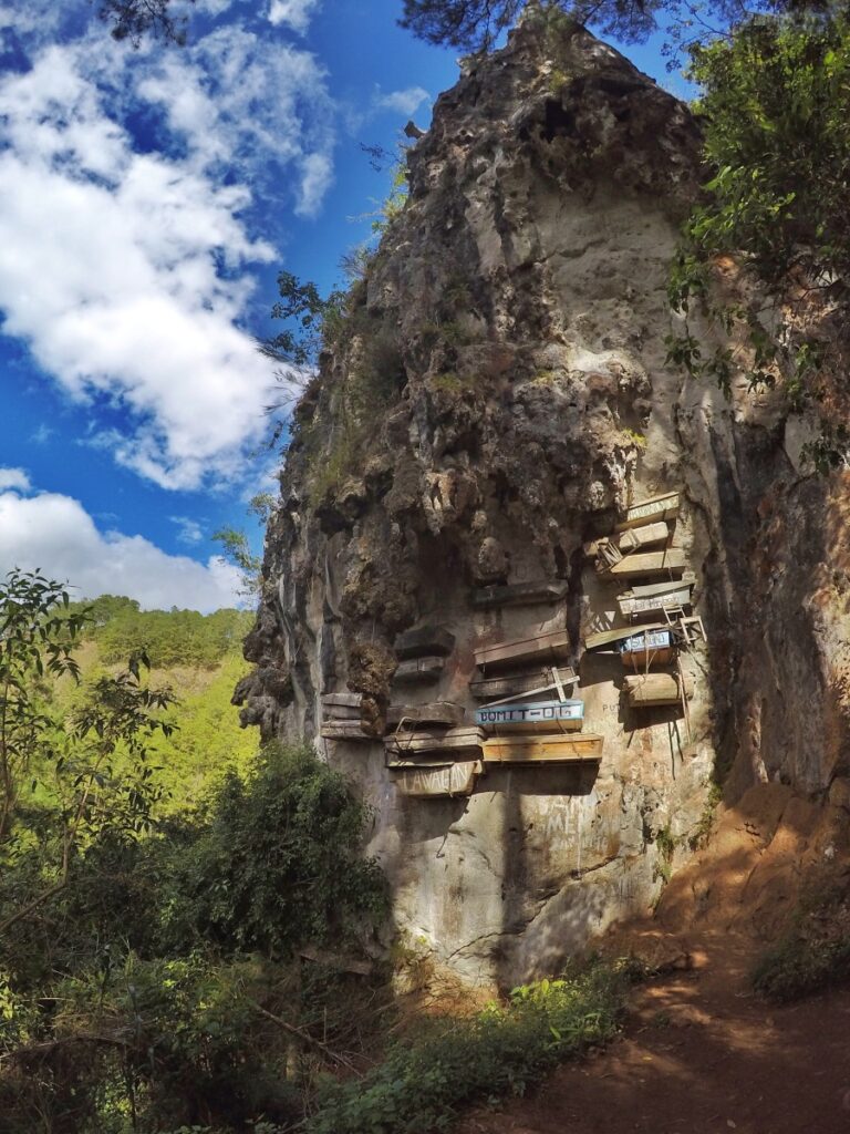 Los ataúdes colgantes de Sagada