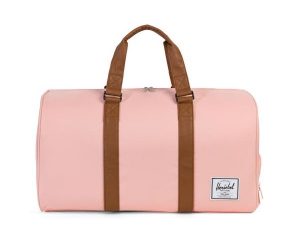Revisión del bolso de mano Herschel Novel |  Adicto al equipo de viaje