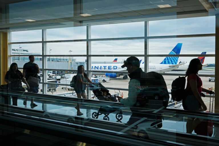 ¿Cuándo es el mejor momento para reservar vuelos con la tarifa aérea más barata en 2023?