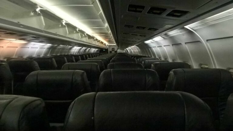 Tunisair Express: reseña sobre el vuelo Djerba → Túnez en MD-87
