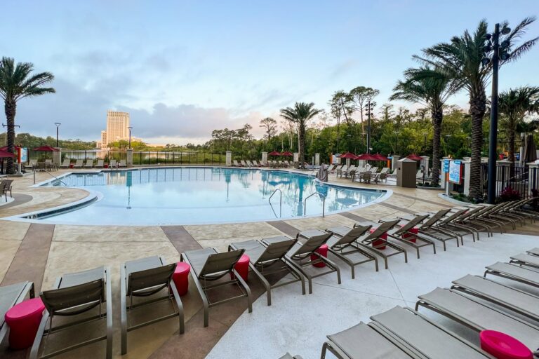Cómo es el hotel más nuevo de Disney Springs: Drury Plaza Orlando