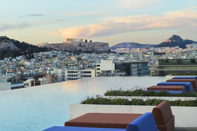 ¿Cómo es alojarse en el Grand Hyatt Atenas, un enorme hotel en el corazón de la Ciudad Clásica?