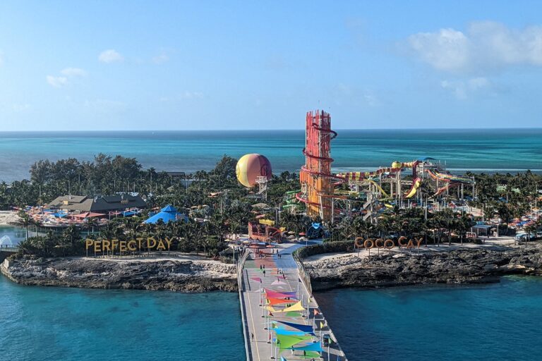 Cómo visitar el Perfect Day at CocoCay de Royal Caribbean sin gastar ni un centavo
