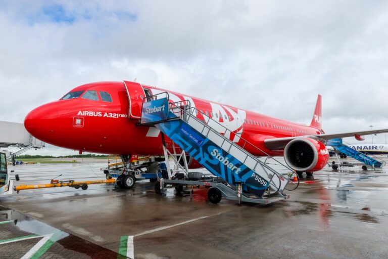 Play: 7 razones por las que volar en la aerolínea más nueva de Islandia fue una gran experiencia