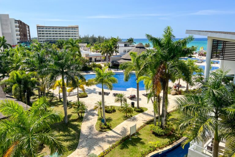 7 cosas que debes saber antes de reservar una estadía en Royalton White Sands en Montego Bay