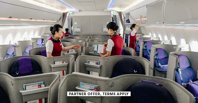 Chase Sapphire Preferred frente a Sapphire Reserve: ¿Debería optar por el nivel medio o el premium?