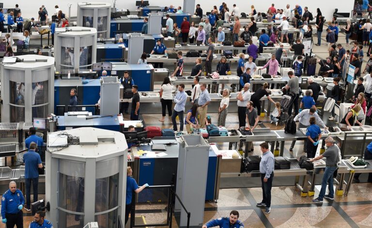 ¿Qué tipo de comida puedes llevar en un avión?
