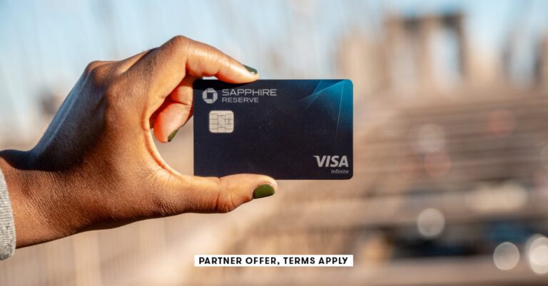 Cómo utilizar el crédito de viaje anual de $300 de Chase Sapphire Reserve