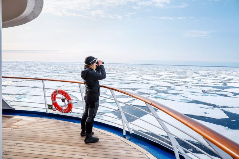 Las 5 mejores líneas de cruceros para viajeros solitarios