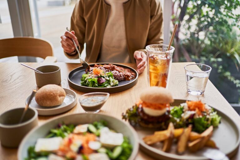 Cómo ganar millas con el programa de comidas United MileagePlus