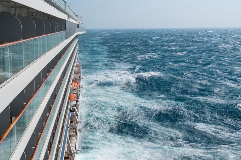Cómo evitar el mareo en tu próximo crucero