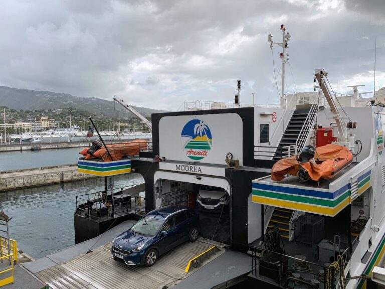 Cómo tomar un ferry barato de Tahití a Moorea