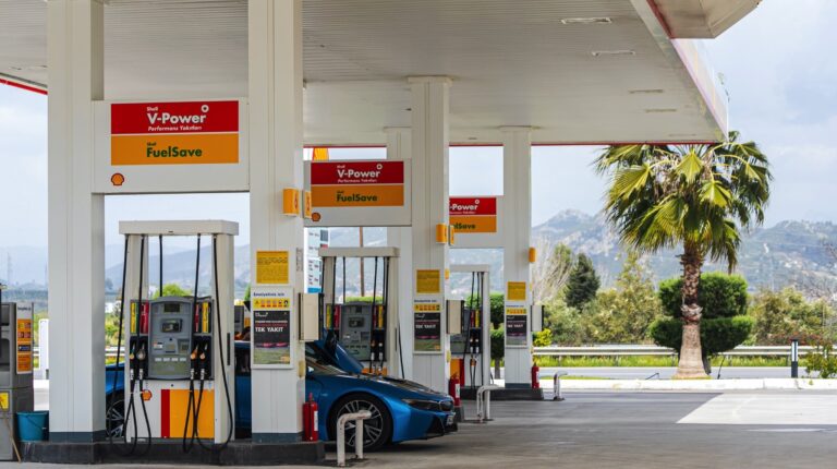 Su guía completa para ahorrar dinero en gasolina con GasBuddy
