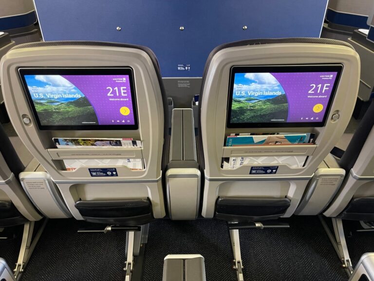 Su guía definitiva para ganar PQP con tarjetas de United Airlines