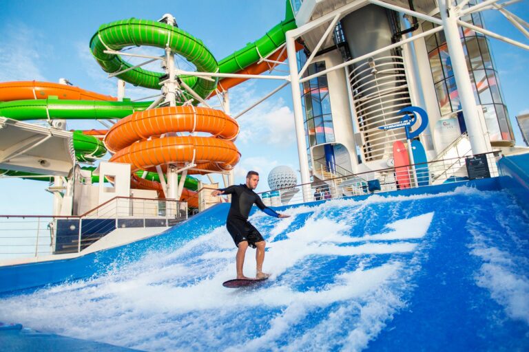 Freedom of the Seas versus Liberty of the Seas: cómo elegir un crucero mediano de Royal Caribbean