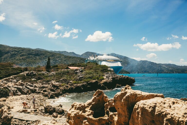 ¿Puedes ahorrar dinero reservando tu crucero a través de Costco Travel?