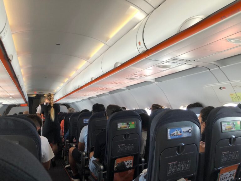 Todo lo que necesitas saber sobre volar con easyJet