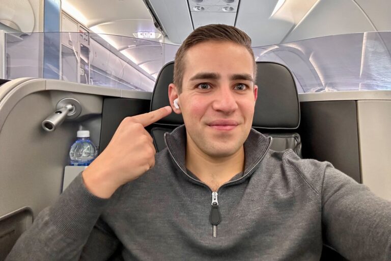 Por qué los últimos AirPods Pro de Apple se han convertido en mi opción para vuelos de larga distancia