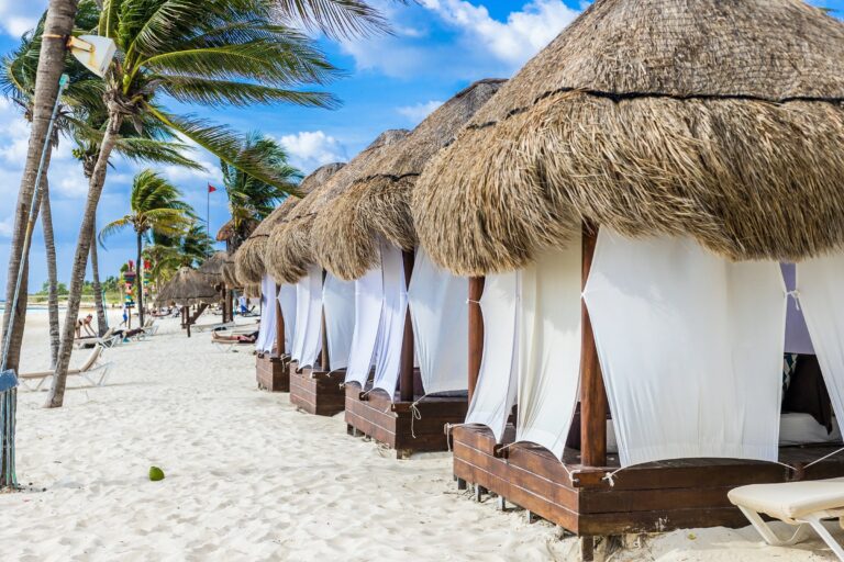 Reservar resorts todo incluido con American Airlines Vacations