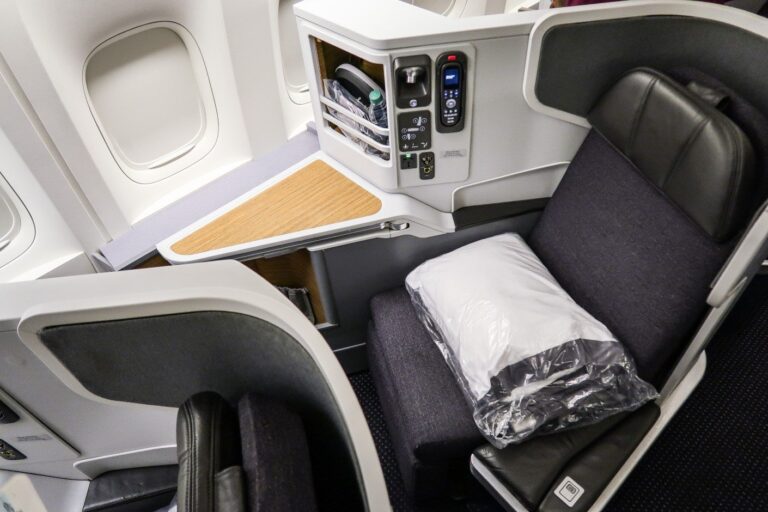 Reseña: American Airlines (777-300ER) en Business JFK-LHR