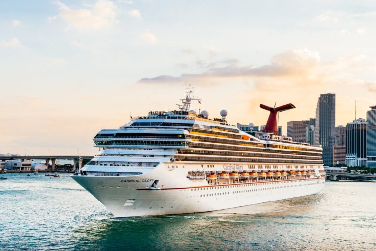 Los mejores itinerarios de Carnival Cruise Line: 5 fantásticos lugares a los que van sus barcos
