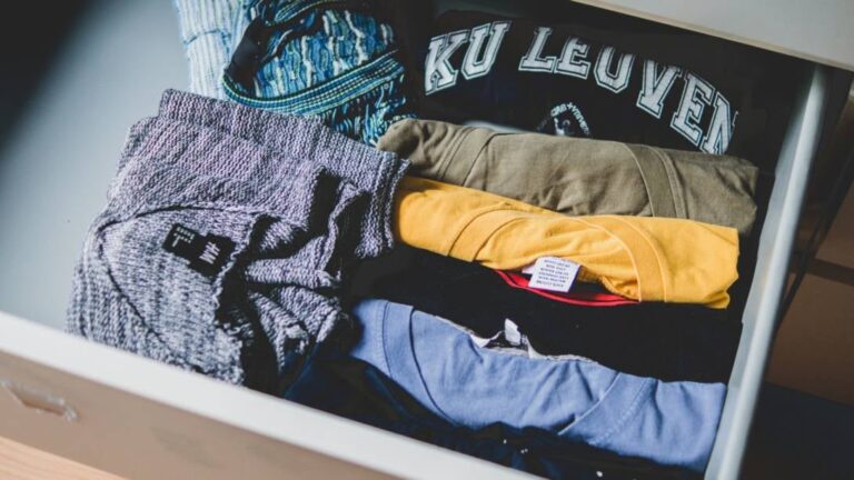 Tan fresco y tan limpio: 8 consejos para lavar la ropa durante viajes prolongados