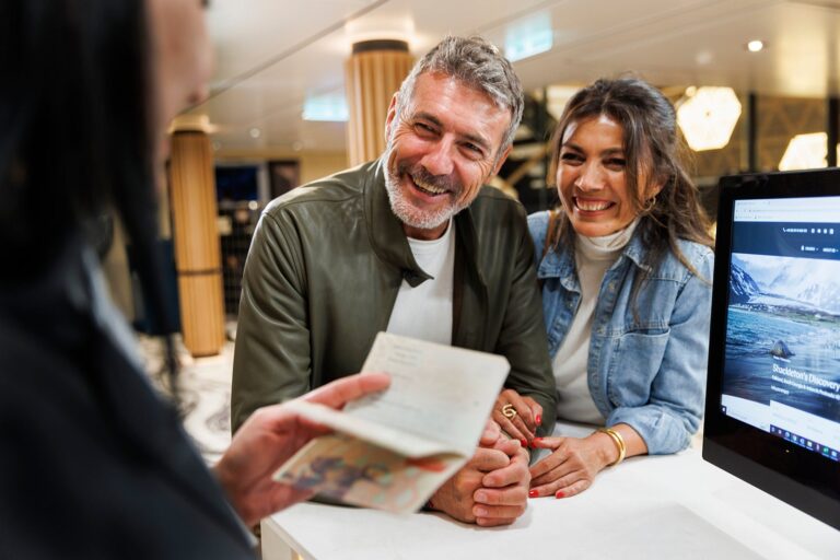 ¿Puedo eliminar las propinas prepagadas en un crucero?