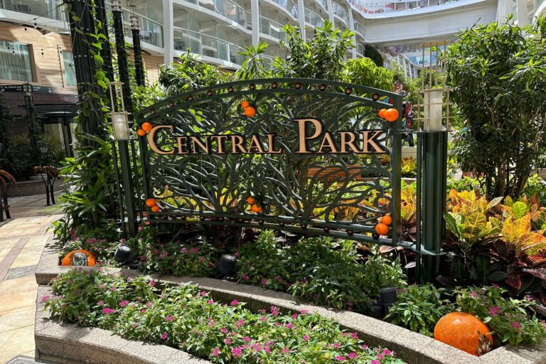 Central Park de Royal Caribbean: crucero con plantas vivas