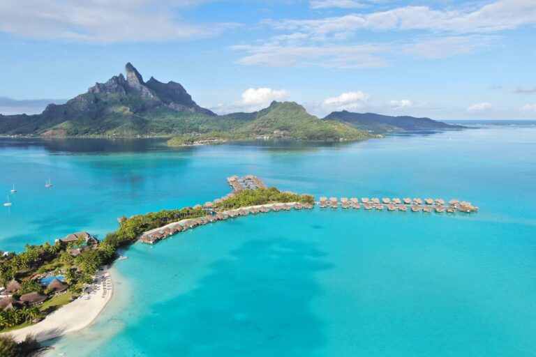 Comparación entre el St. Regis Bora Bora y el St. Regis Maldives