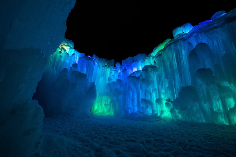 Cómo visitar un castillo de hielo en Colorado