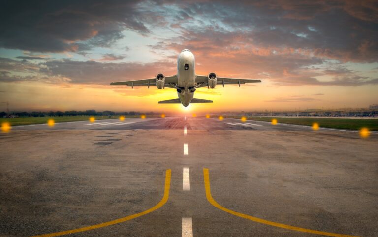 Cómo reservar su primer vuelo de premio utilizando millas aéreas