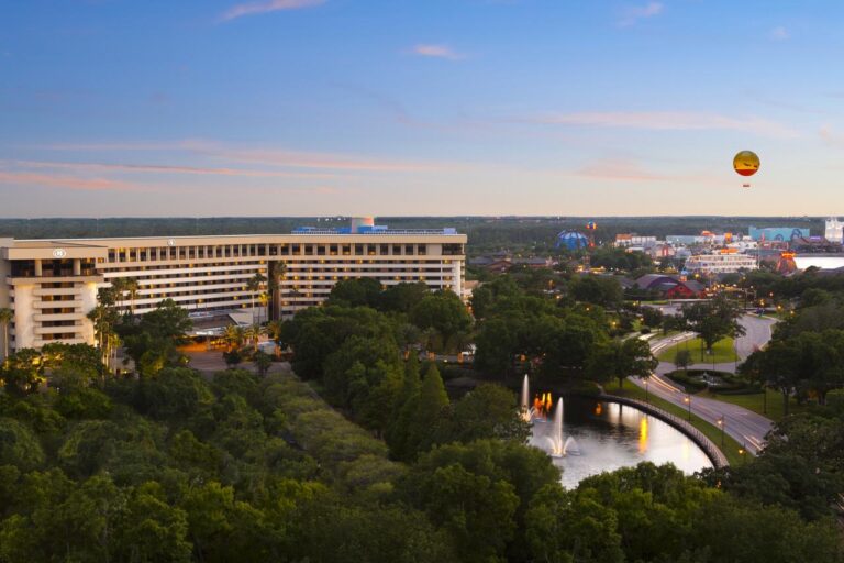 A la sombra del ratón: Hilton Orlando Lake Buena Vista – Disney Springs