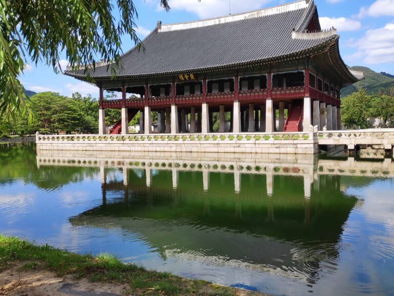 Gyeongbokgung, Changdeokgung… visita los palacios reales de Seúl