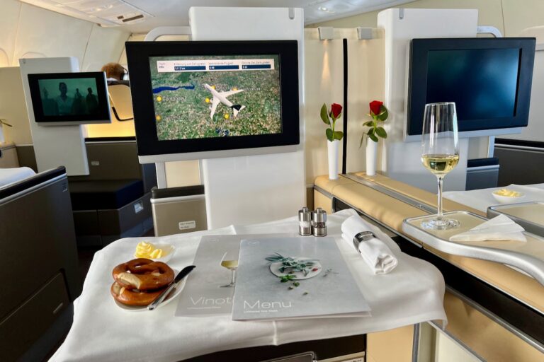 Cómo reservar billetes de primera clase de Lufthansa con puntos y millas