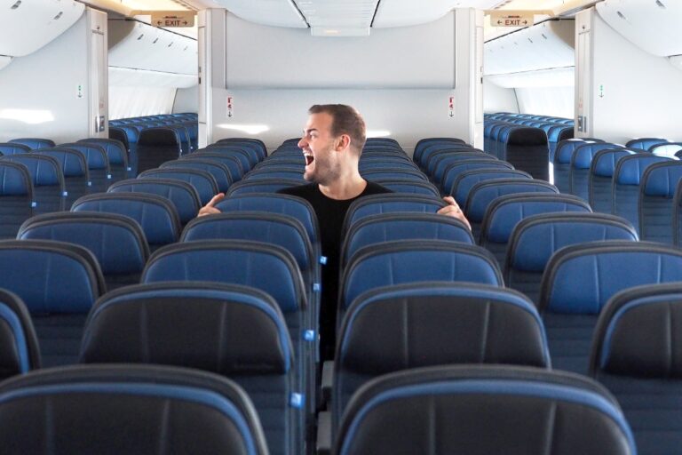 Reglas para volar en el asiento del medio