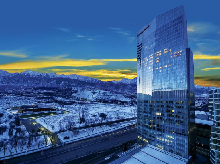Reseña del Ritz Carlton, Almaty, Kazajstán