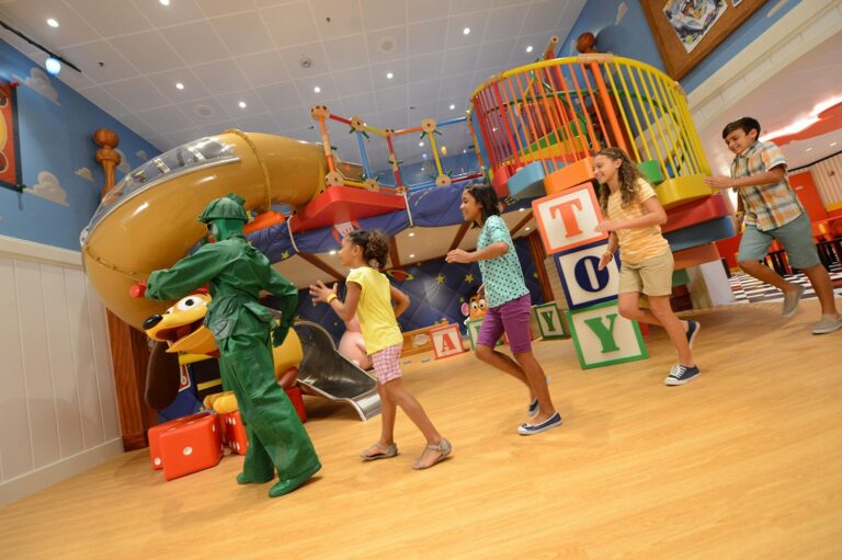 Clubes infantiles de cruceros de Disney: qué debes saber sobre el Oceaneer Club