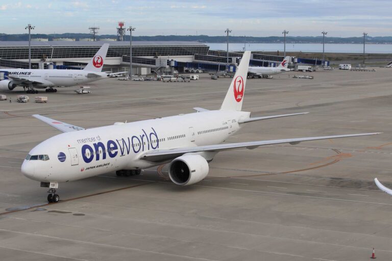 Iberia Plus: reserva un billete premio en Avios en la alianza Oneworld