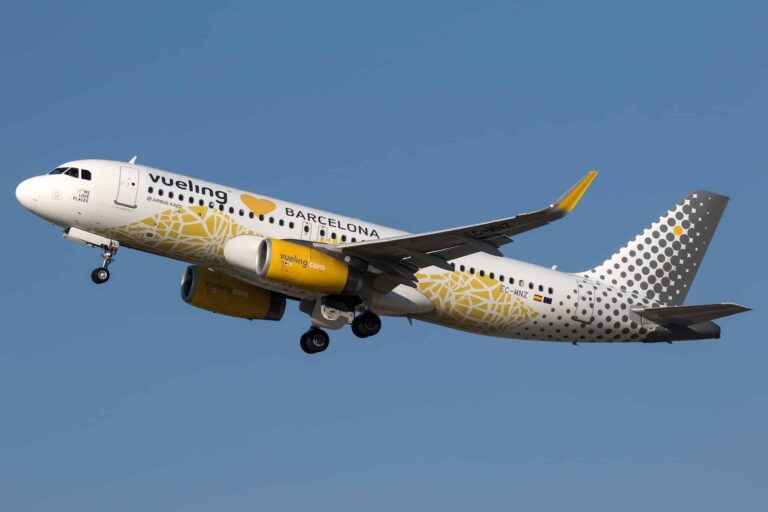 Vueling Club o Iberia Plus, elija un programa para sus vuelos en Vueling