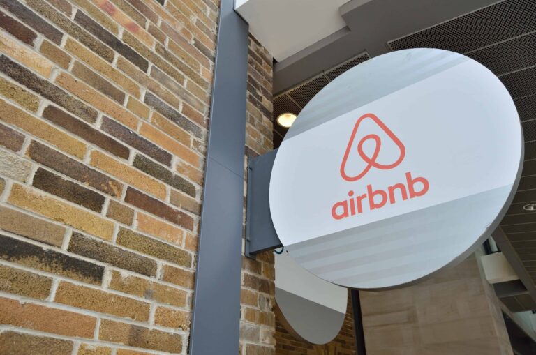 Airbnb: Gana millas cada estancia en un alojamiento de Airbnb