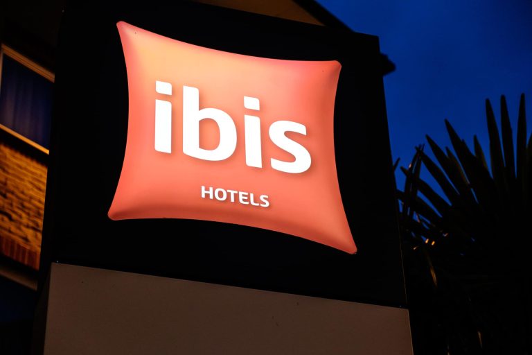 Todo Accor: Access Gold Status por € 79 con la tarjeta de presentación de IBIS