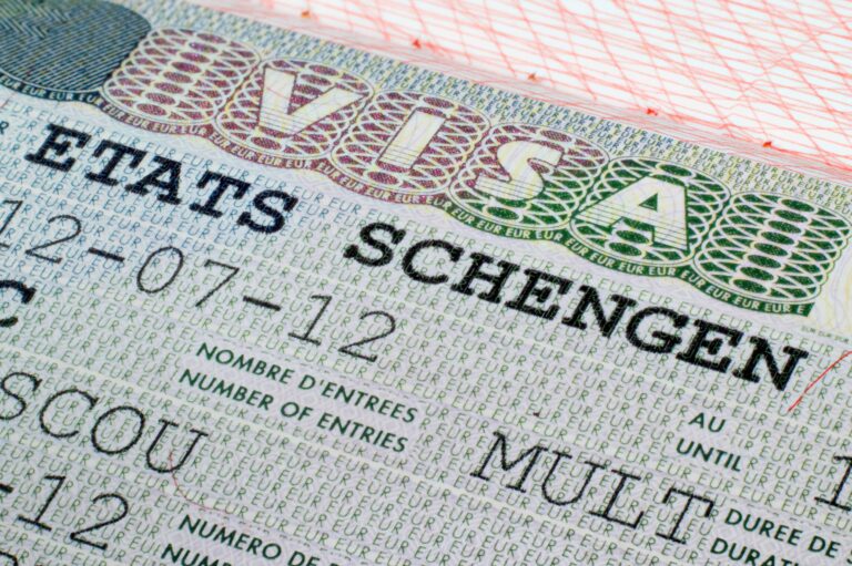 Seguro de viaje obligatorio para la visa de Schengen y la comparación
