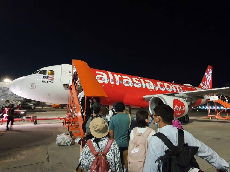 Air Asia: Revisiones en un vuelo de Penang de bajo costo → Langkawi